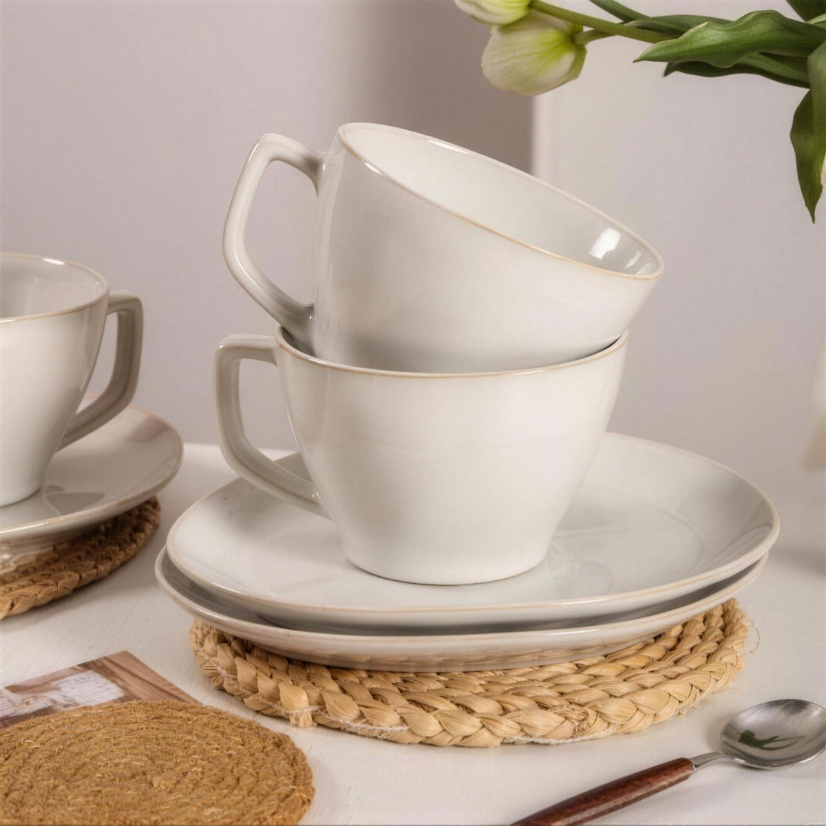 Lot de 4 tasses et soucoupes – Blanc