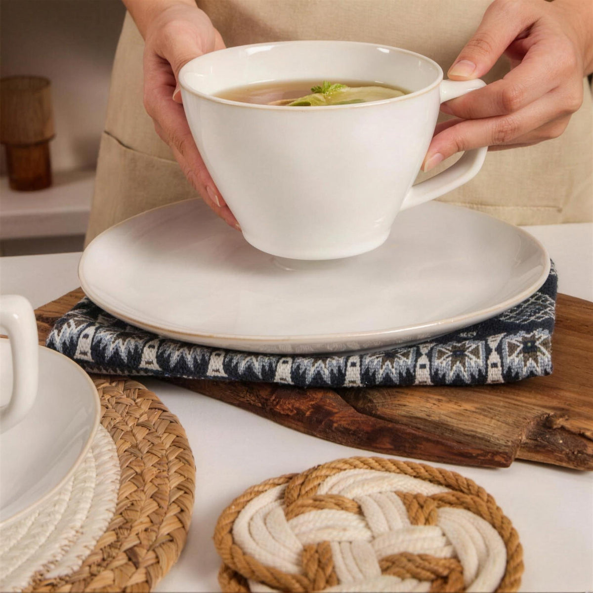 Lot de 4 tasses et soucoupes – Blanc